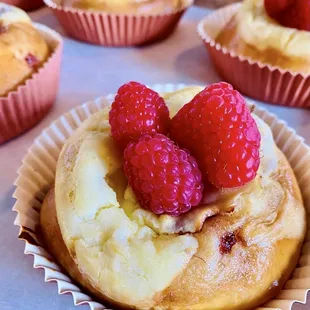 cupcakes, food, dessert