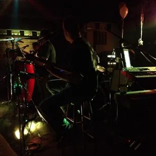 Cover band: dead fish