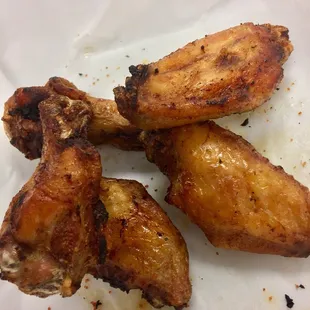 Smoked wings with no sauce.  #UpCloseSavor XP