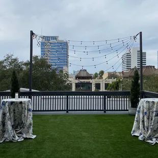 10/10 on that rooftop
