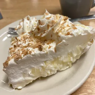 Coconut cream pie