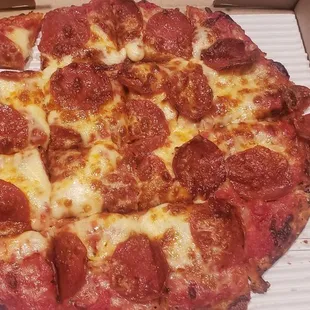 Lunch pepperoni pizza..yum!