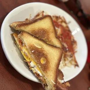 Breakfast Meat, Egg &amp; Cheese on Toast Breakfast Meat, Egg &amp; Cheese on Toast