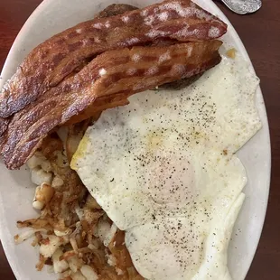 Eggs, bacon, sausage and hash browns