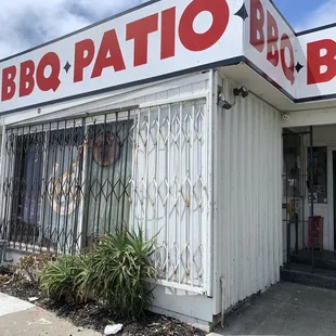 Fortified restaurant front