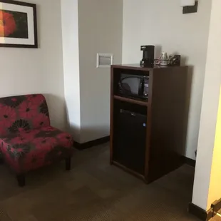 Fridge &amp; microwave