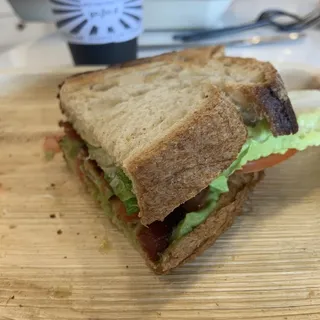 Artisan BLAT lunch Sando