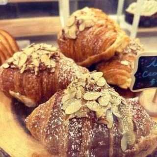 Almond Croissant