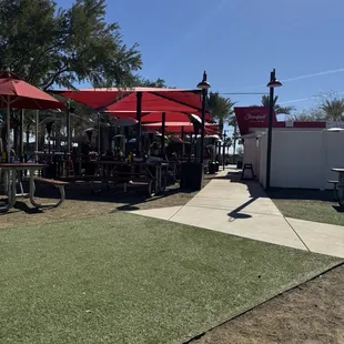 Outdoor dining area, pet friendly