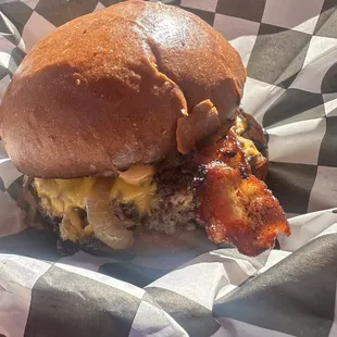 Looks amazing but I had a hair in it. So kinda grossed out.