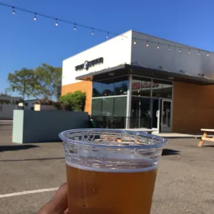 Thirsty bird blonde because I'm thirsty