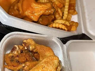 Memphis Style Wingz & Thingz