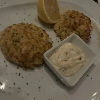 Maryland Style Lump Crab Cakes*