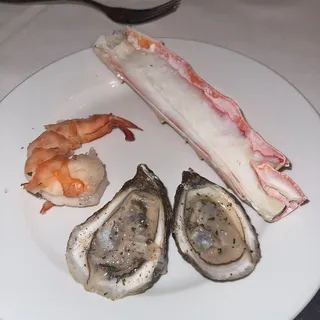 Chef's Daily Selection of Fresh Oysters* **
