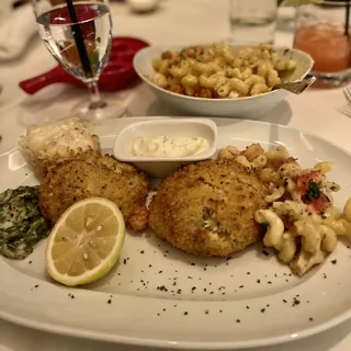Maryland Style Lump Crab Cakes