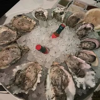 Chef's Daily Selection of Fresh Oysters* **