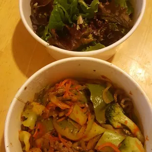 Sriracha beef bowl with aide salad.