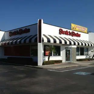  the outside of a restaurant