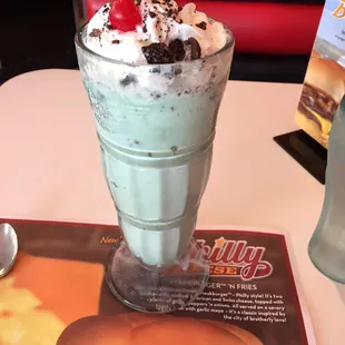 Mint Oreo shake! Yummy!