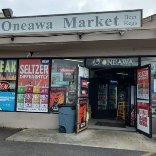 Inside of Oneawa Market