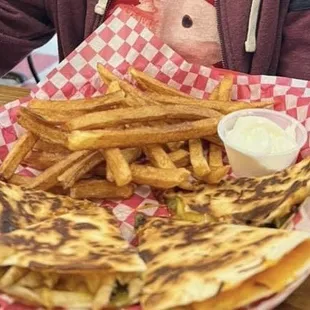 Chicken 20. Quesadilla (Meal)