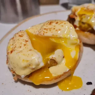 Eggs Benedict