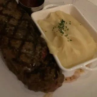 Signature Steakhouse 71