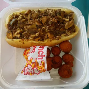 Double meat, steak and chicken onion, mushrooms and cheese. Fried mushrooms  It was delicious