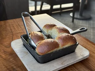 SĒR Steak + Spirits