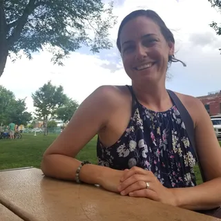 Jen V.