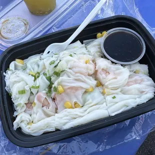 shrimp roll with corn and green onions