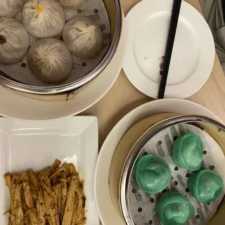 Soup Dumplings Sampler Combo (6)