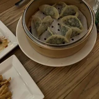 Steamed Vegetable Dumplings (6)