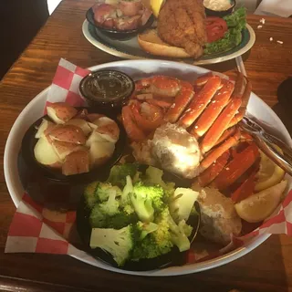 Crab and Shrimp Dinner