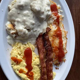 Breakfast platter w/ hash brows