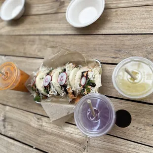 Thai tea, Galaxy Lemonade and Piggy Bao