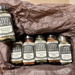 My sister-in-law's birthday gift, the best seller package of five plus bagel seasoning.