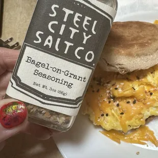 One of my favorite uses of the fantastic bagel seasoning is on egg sandwiches.