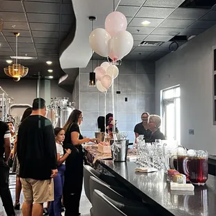 Main bar