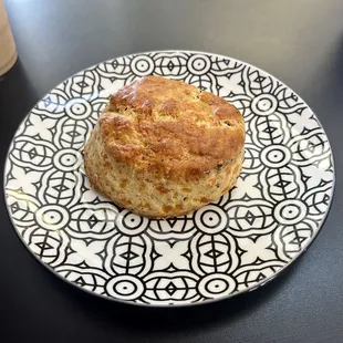Cheddar &amp; Rosemary Scone
