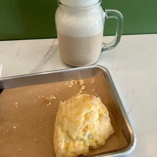 A "London Fog" and orange scone!