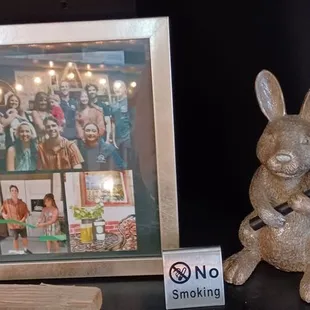 a picture of a bunny with a balloon