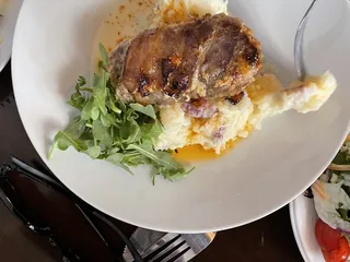 Olde Town Hall Restaurant & Pub