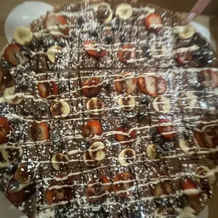 This is the desert pizza and my tummy was yummy