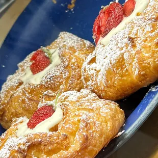 food, donuts, dough desserts