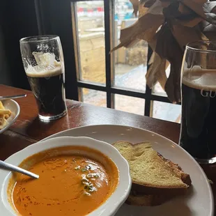 Guinness &amp; Special: Tomato soup and grilled cheese