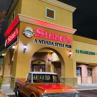 Dinner time... @72_vegas_c10