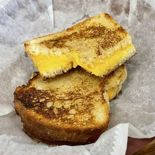 Classic Grill Cheese, for the little ones ...