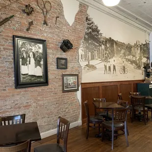 Stela's Ice Cream Shoppe and Coffee House
