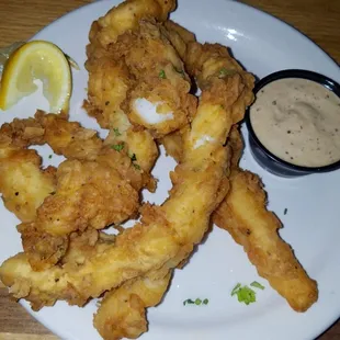 Catfish fingers appetizer was pretty good($8)